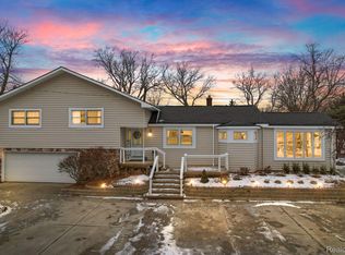 4068 Lawley Ave, Waterford, MI