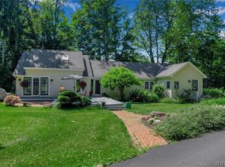 7261 Davis Rd, West Falls, NY 14170