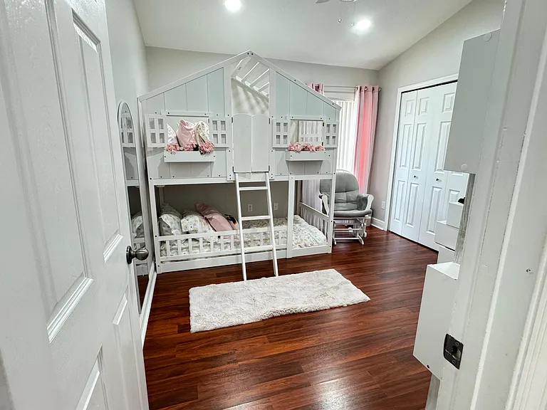 15336 Firelight Dr — Photo 10