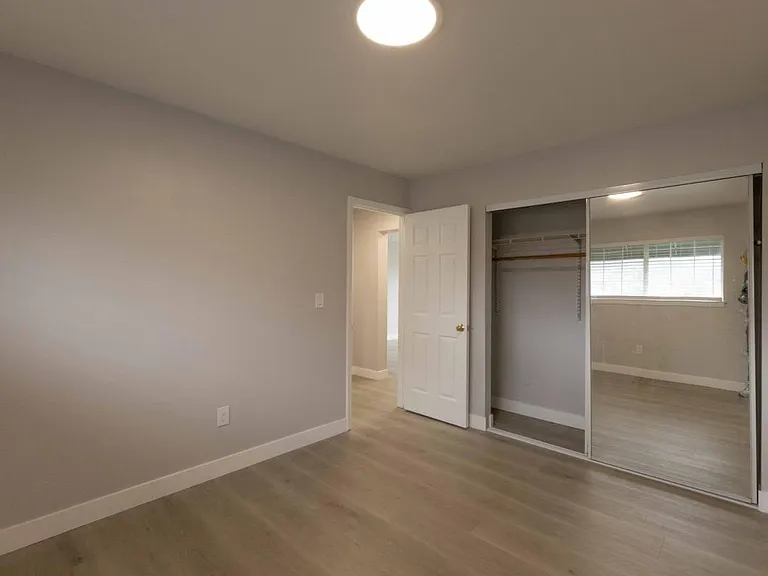 5400 Highland Ave #4 — Photo 9