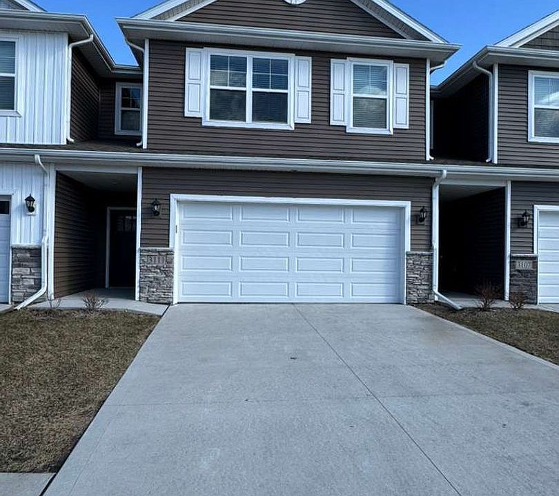 1st image of 3111 NW Cedarwood Ln