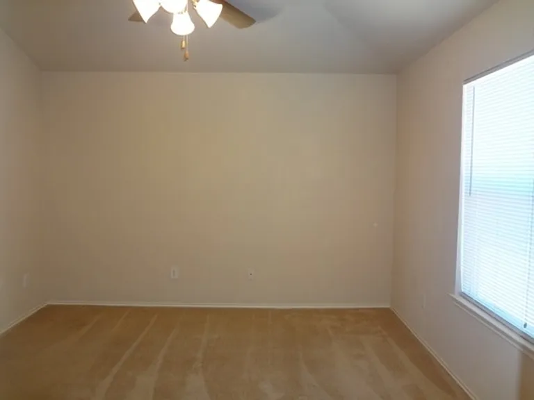 5405 Soledad Dr — Photo 13