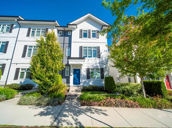2070 Oak Meadows Dr #13, Surrey, BC V3Z 1J1