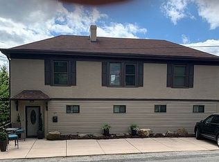 97 Beechmont Ave, Pittsburgh, PA 15229