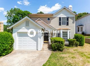 2072 W Morgans Bluff Ct, Lithonia, GA 30058