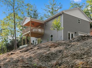 76 Sams Dr, Horse Shoe, NC 28742