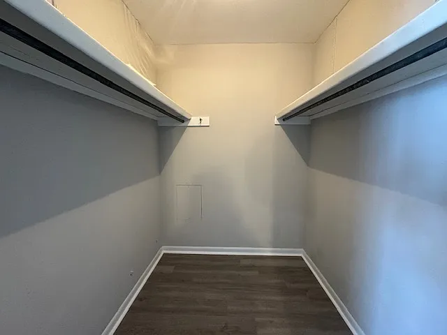 2261 Robin Lyn Ct — Photo 19