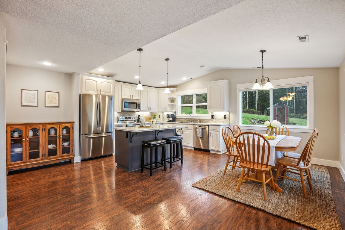 next background image