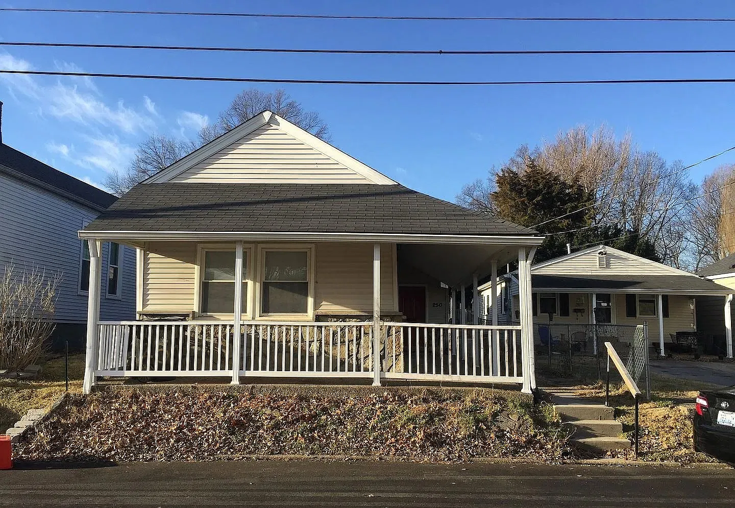 3 bed, 1136 sqft, $1,475 — Photo 1