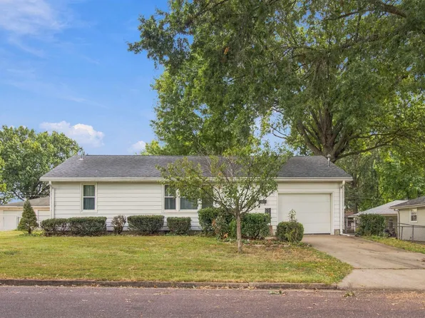 1812 E 15th St, Sedalia, MO 65301