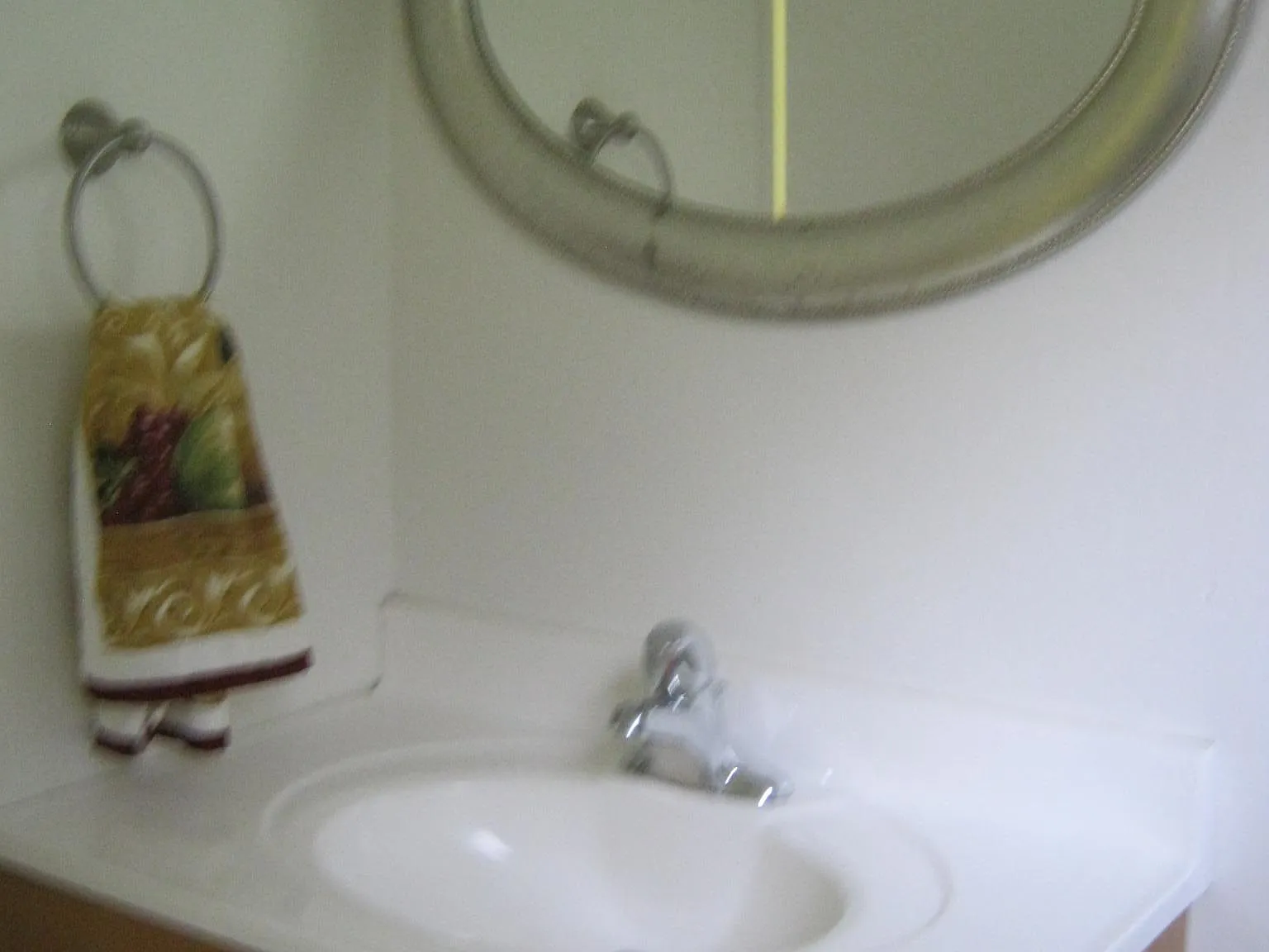 3 bed, 1.5 bath, 1200 sqft, $3,300 — Photo 3
