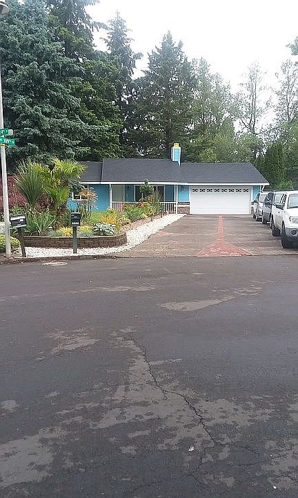 1st image of 2320 NE 109th Ct