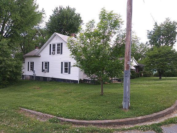 2nd image of 546 E 19th St