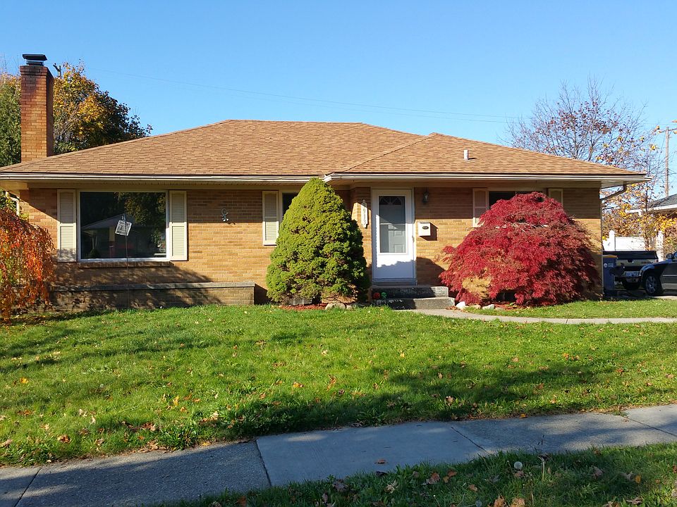 1st image of 1913 Houseman Ave NE