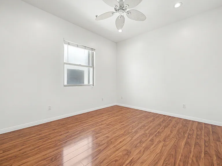 6069 Horner St #3 — Photo 24