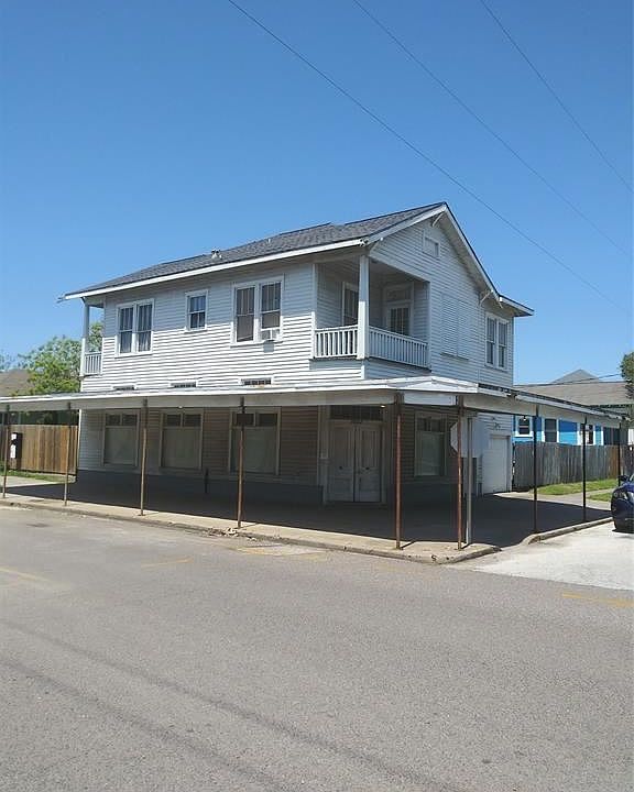 1st image of 2802 Avenue Q
