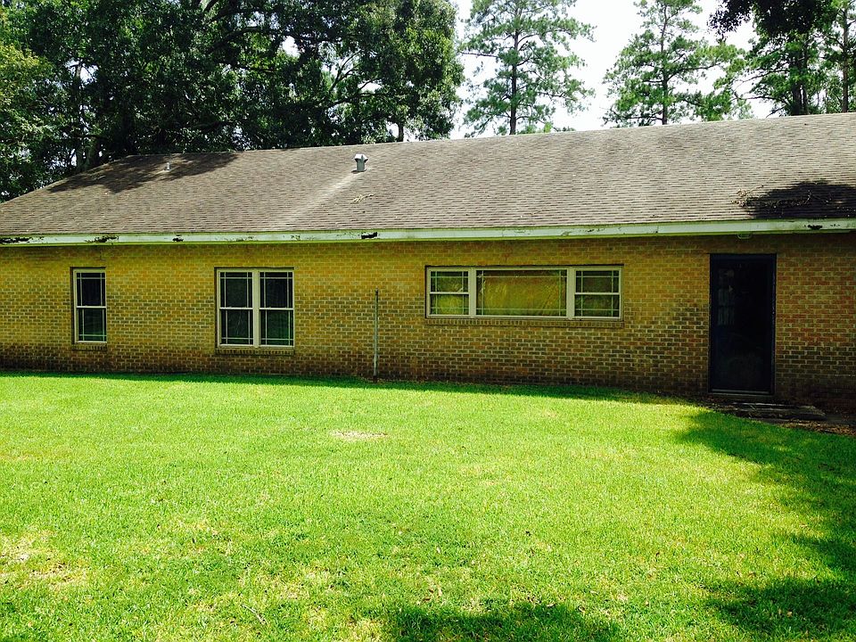 2nd image of 800 Starlin Dr
