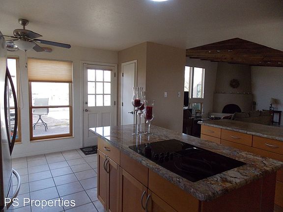 2nd image of 1132 Marigold Dr NE