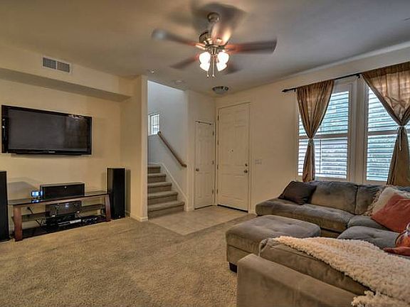 3rd image of 108 Blossom Rock Ln
