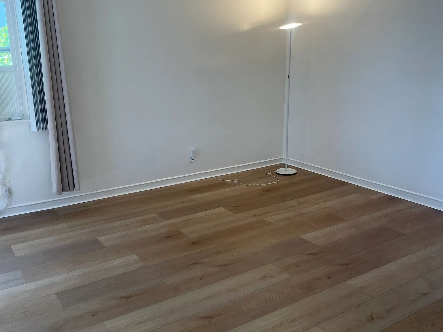 1 bed, 850 sqft, $1,895 — Photo 2
