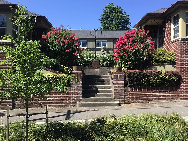 1539 SE 30th Ave — Photo 1