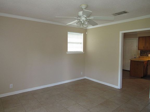 2nd image of 3155 Patricia Dr #A