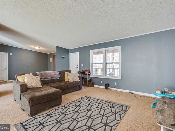 5th image of 14326 Fox Trot Ct