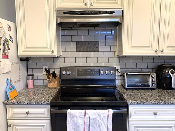 2nd image of 1134 Kathy Ln