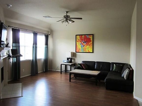 5th image of 25811 Orchard Knoll Ln