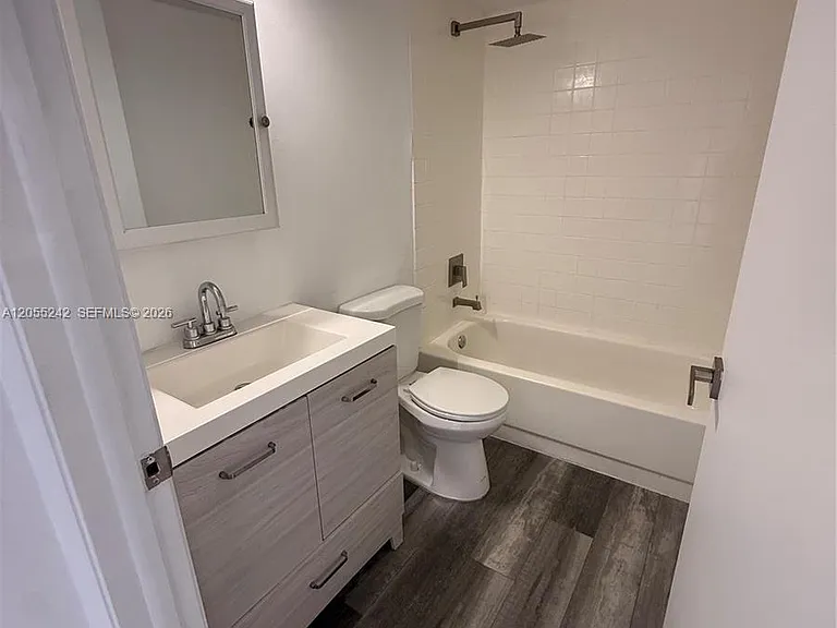 8240 SW 210th St #203 — Photo 10
