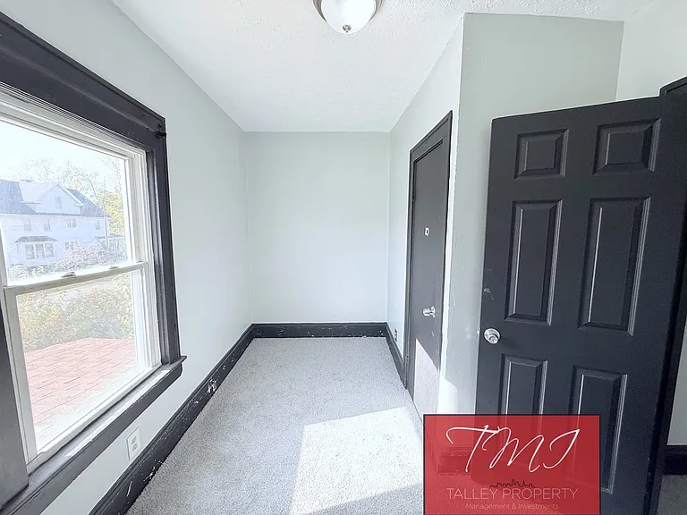 11617 Ely Ave — Photo 10