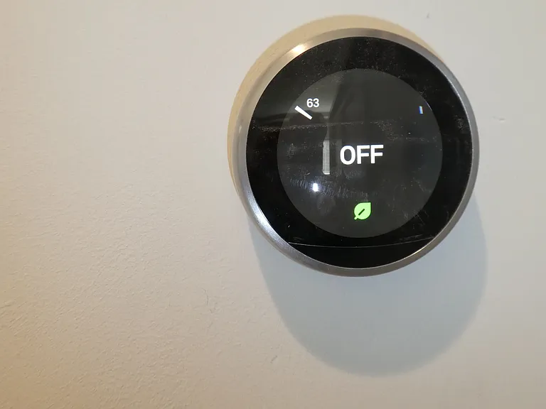 Nest programable thermostat