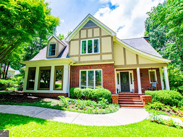 150 Laurel Lakes Dr, Carrollton, GA 30116