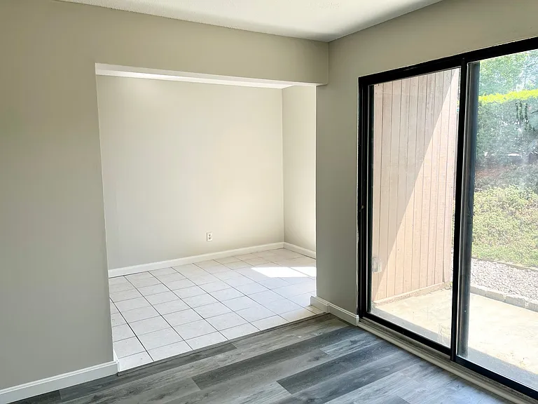 44 Shrewsbury Green Dr #A — Photo 3