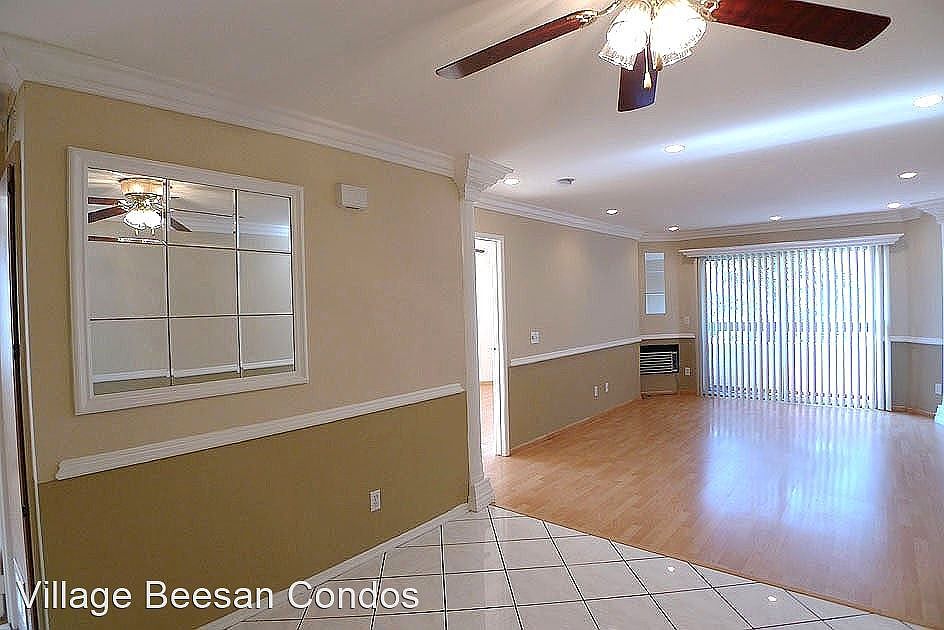 1st image of 6010 Romaine St APT 104