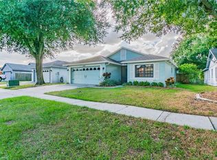 6103 Crickethollow Dr, Riverview, FL 33578