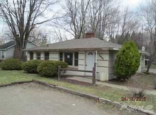 1185 E Hill Rd, Grand Blanc, MI 48439