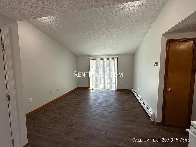 381 Pine St #4 — Photo 4