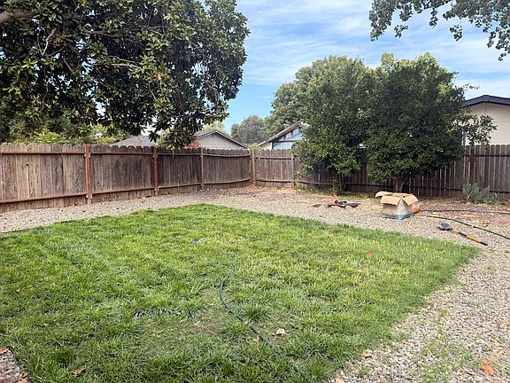 2nd image of 772 Lay Ave