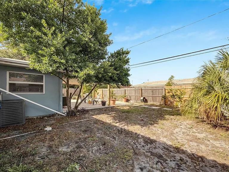 2138 Timber Ln — Photo 34