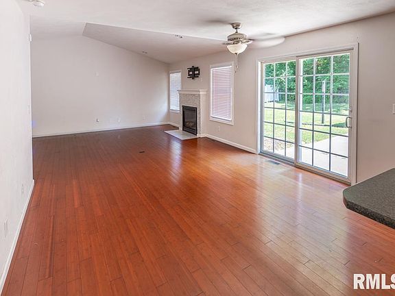 5th image of 110 N Inglewood Dr