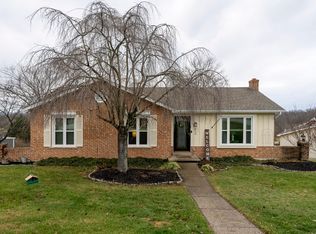 866 Hillview Rd, Alexandria, KY 41001