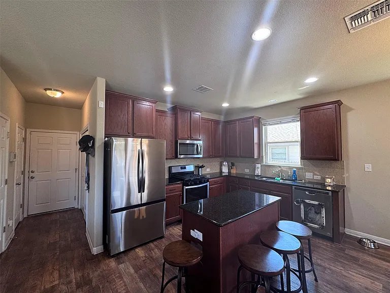 321 Callahan Ln — Photo 14