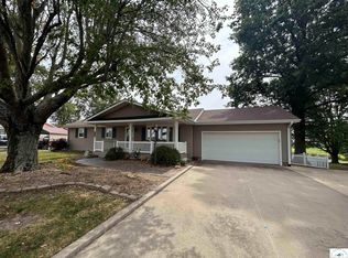 19526 Highway Ff, Higginsville, MO 64037