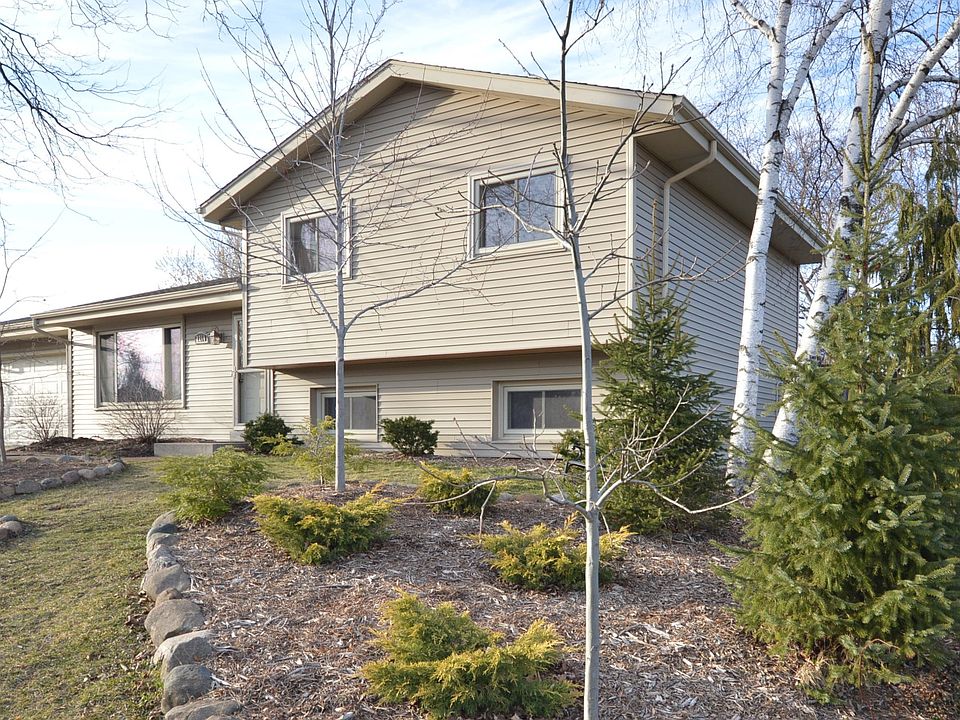 1st image of 2210 Hughes Ln