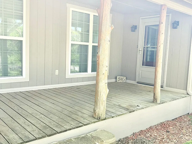 510 Murchison St — Photo 6