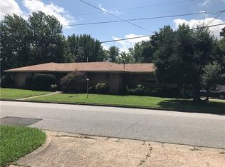 1601 W Emma Ave, Springdale, AR 72762