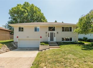 13539 Crestway Dr, Brookpark, OH 44142