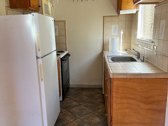 2nd image of 2315 N St APT 6