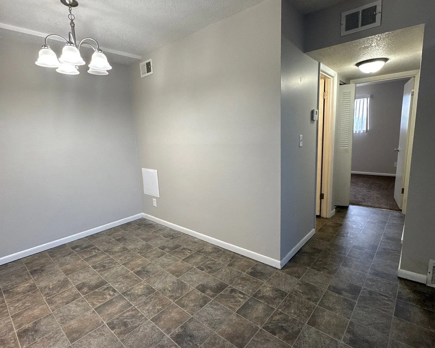 802 Ruth Ann Drive - 7A — Photo 3
